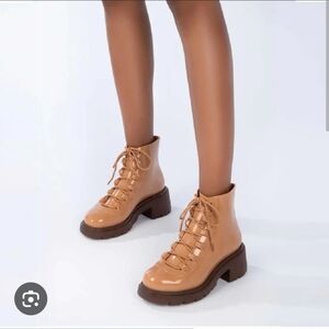 Melissa Cosmo Women's Tan Ankle Boots